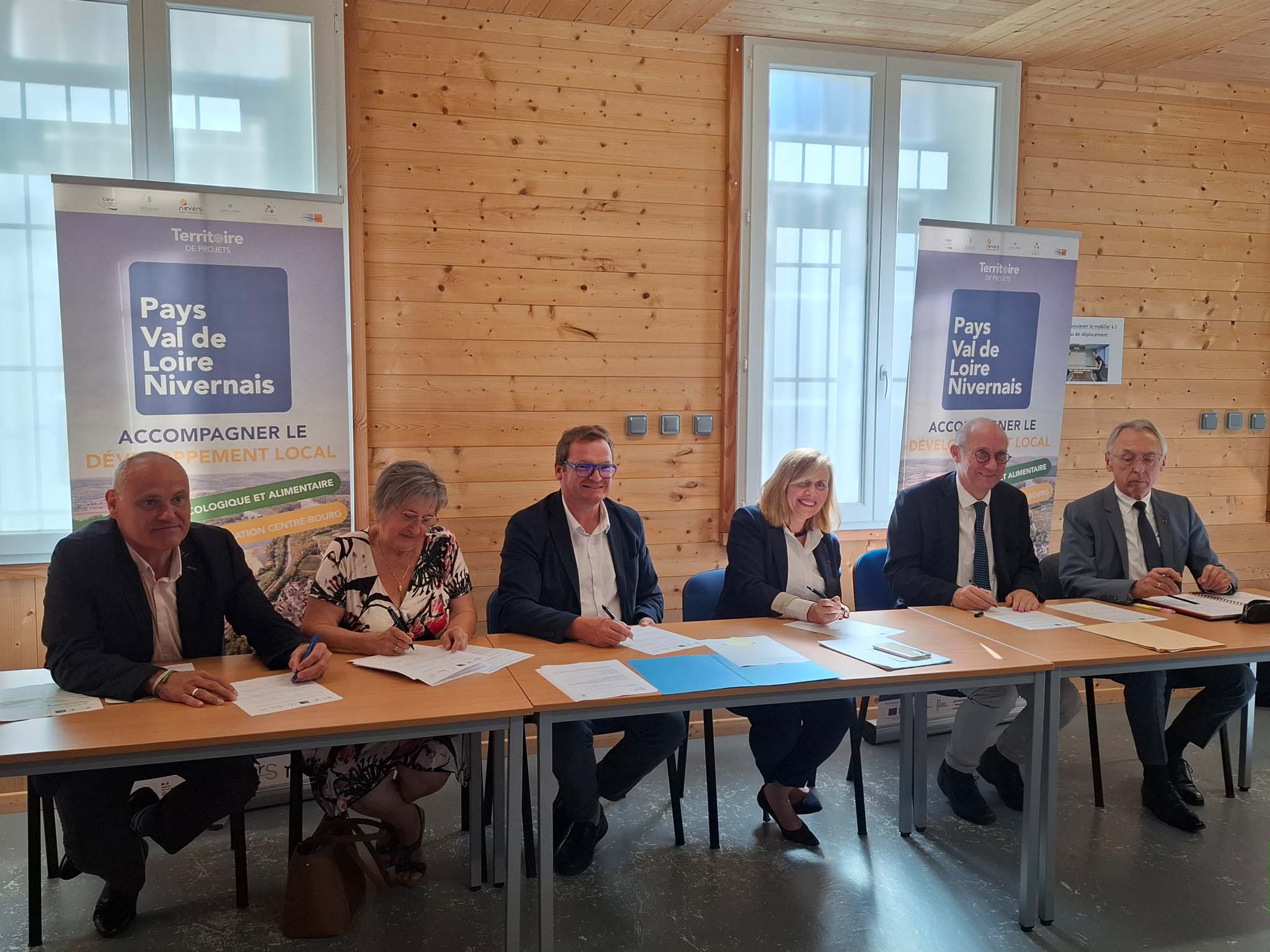 Lire la suite à propos de l’article Signature officielle du Contrat d’objectifs territorial (COT)